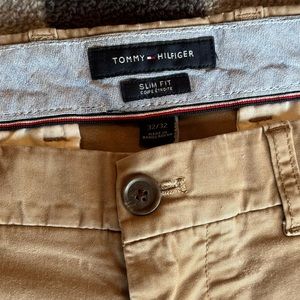 Men’s Tommy Hilfiger Khaki Pants